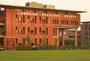 Jaypee Institute of Information Technology, Noida| Location and Infrastructure| Highlights| Courses and Specializations| Fee Structure| Eligibility Criteria| Admission Process| Faculties| Scholarships